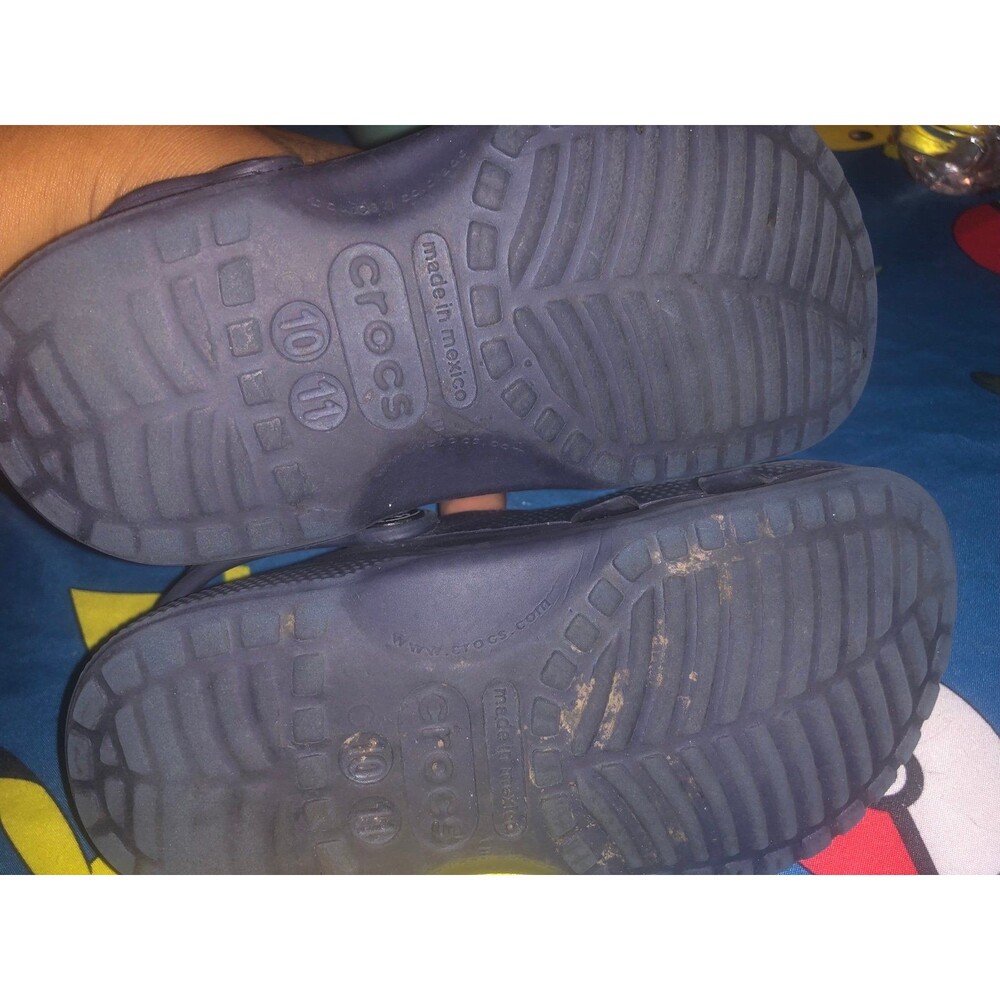 Crocs 10/11c - Picture 3 of 5